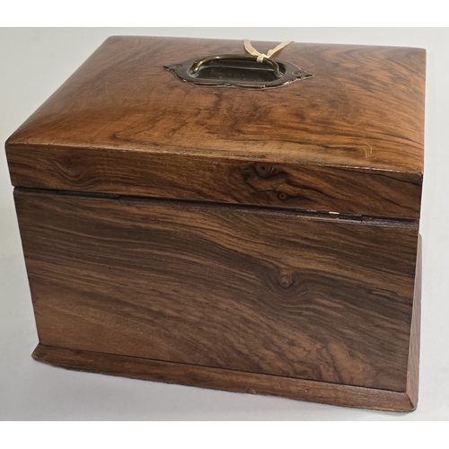 4 - A quality antique early 20th century mahogany silk lined lockable jewellery box fitted with removeab... 