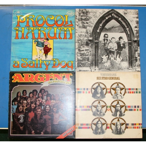 200 - British blues rock. A collection of vinyl LP's featuring bands such as Procul Harem, Chicken Shack, ... 