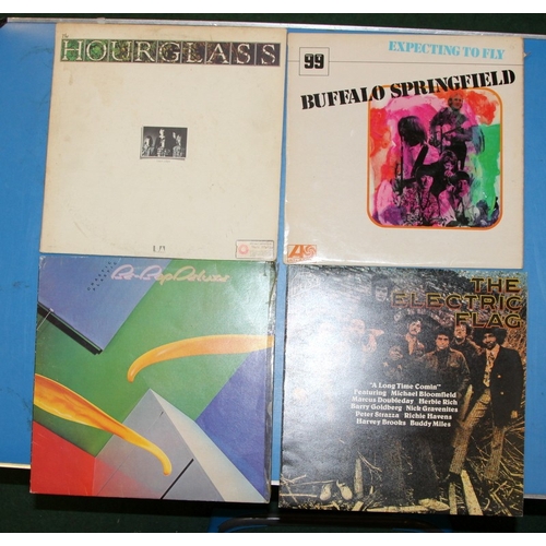 202 - American blues/rock. A collection of vintage vinyl LP's, includes acts such as Quicksilver, Hourglas... 