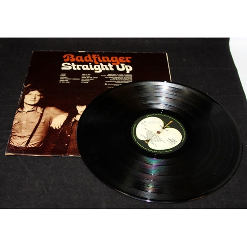 236 - Badfinger - Straight Up vinyl LP . Apple SAPCOR 19, A-1 B-1 first pressing. Storage wear to sleeve, ... 