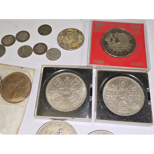 84 - A collection of various GB coinage so include a number of low denomination silver examples.