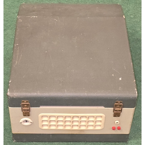 160 - A vintage quality Decca Auto Deccalian Model 88 valve amplified record player. Offered for spares/re... 