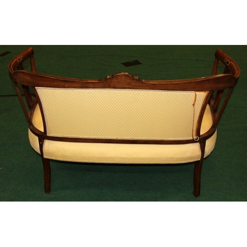 43 - Super quality Edwardian salon settee with upholstered seat and back. Seat height 38cms, o/all width ... 