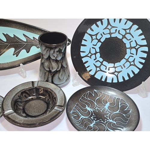 26 - Poole Pottery qty of blue and black Aegean pieces to include spear dish, vase, pin dishes etc (7).