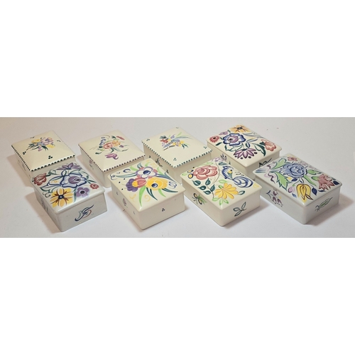 28 - Poole Pottery qty of traditional pattern trinket boxes (8).