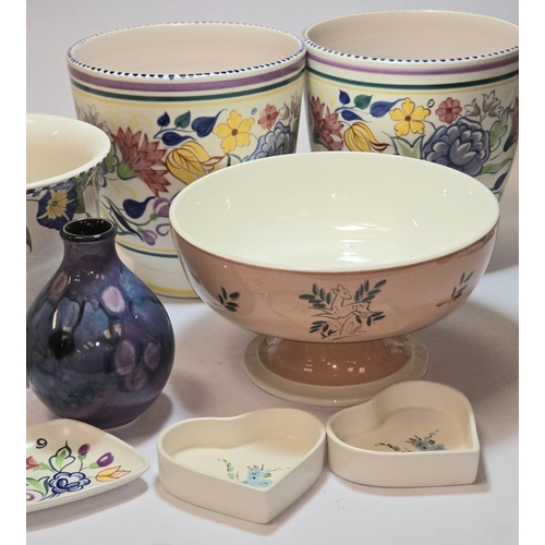 39 - Poole Pottery qty of various pieces to include traditional pattern, Festival of Britain plate etc (1... 