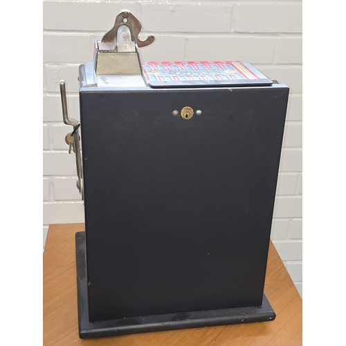 Vintage Pace Comet 1930's slot machine. Works on 5 cent. Includes keys ...