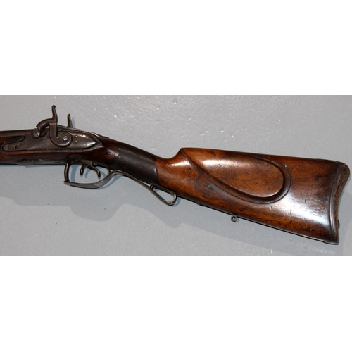 Antique muzzle loading flintlock twin barrelled long gun. non firing ...