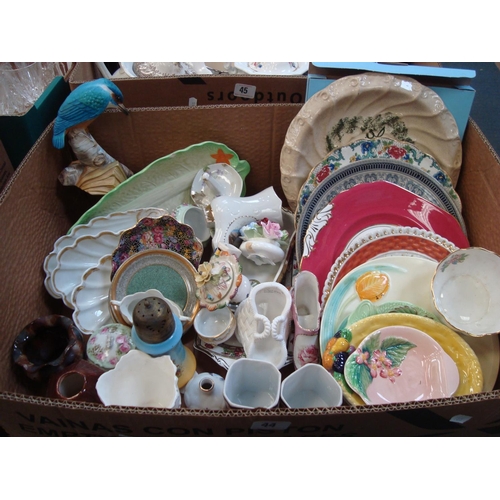 44 - TRAY OF CARLTON WARE ETC