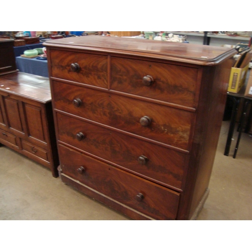 467 - MAHOGANY CHEST OF DRAWER