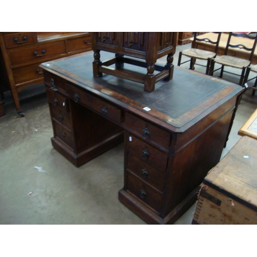 470 - EDWARDIAN KNEEHOLE DESK