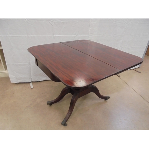 699 - MAHOGANY SWIVEL TOP TEA TABLE