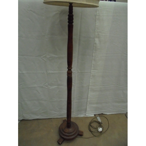 705 - STANDARD LAMP & SHADE