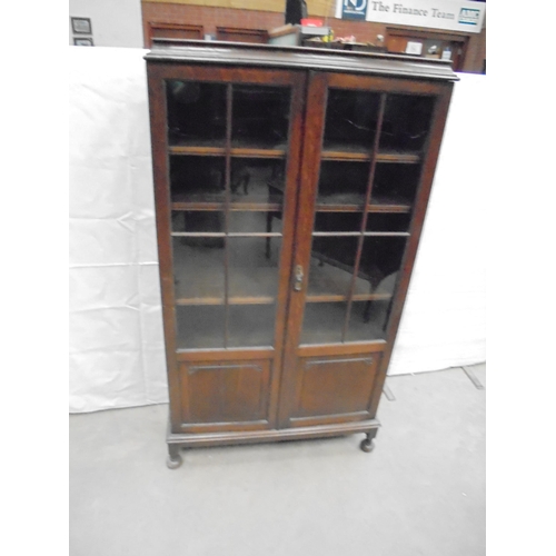 711 - OAK DISPLAY CABINET