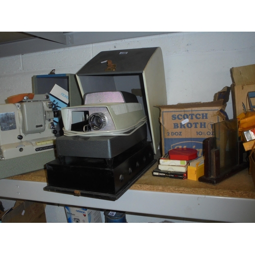 129 - 2 X PROJECTOR & FILM