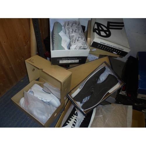 141 - VARIOUS SHOES