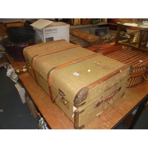 175 - TRUNK