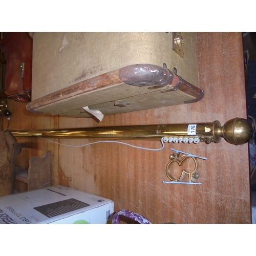 176 - CURTAIN RAIL