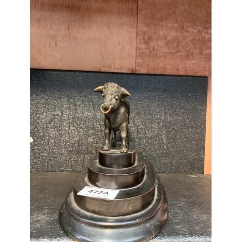 472A - BRONZE BULL TROPHY ON EBONY BASE