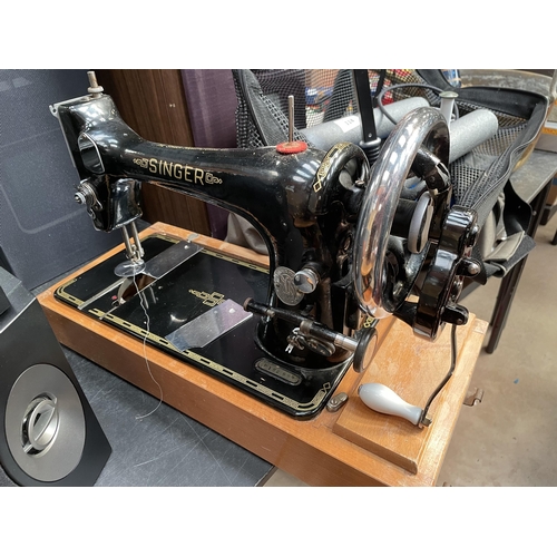 117 - SEWING MACHINE