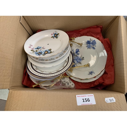 156 - CAKE STANDS