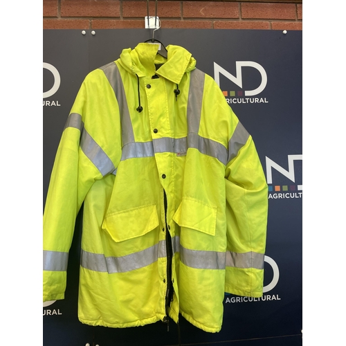 660 - HIGH VIZ JACKET