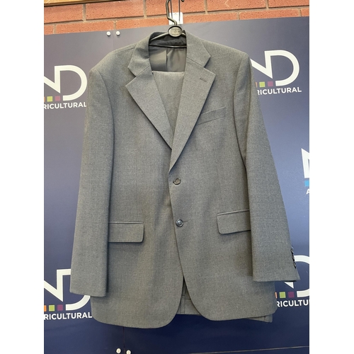 662 - M & S GREY SUIT