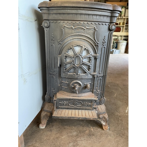 709 - CAST IRON STOVE