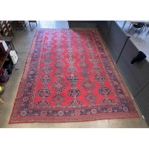 127 - LARGE COUNTRY HOUSE RED RUG
20.5ft x 13ft