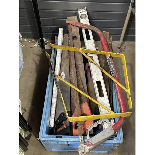 18 - QUANTITY OF SAWS