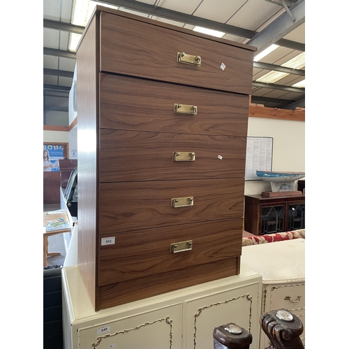 651 - CHEST OF DRAWERS