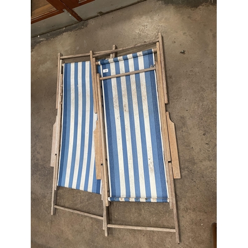 663 - DECK CHAIR