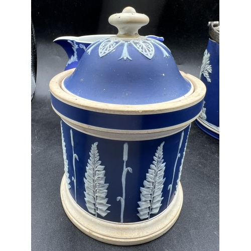 299 - WEDGEWOOD ITEMS