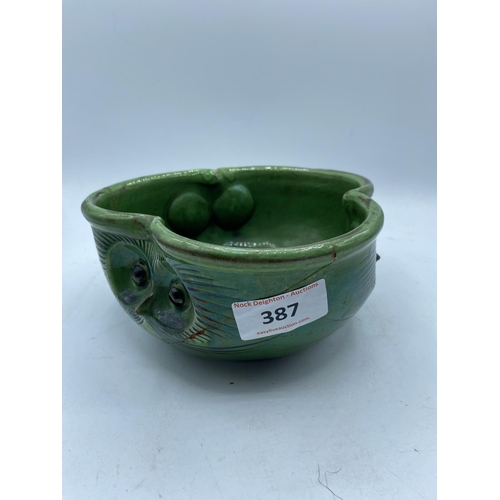 387 - C H B LIBERTYS OWL BOWL