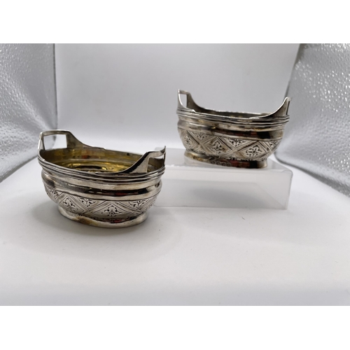 509 - GEORGIAN GEORGE III SILVER SALTS 1805 MAKER: UNKNOWN. COMBINED WIEGHT: 140G