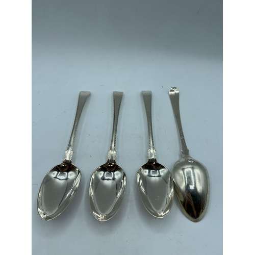 517 - 4 SOLID SILVER SPOONS SET OF 4 SOLID SILVER SPOONS. LONDON 1780.  MAKER: HESTER BATEMAN 272G