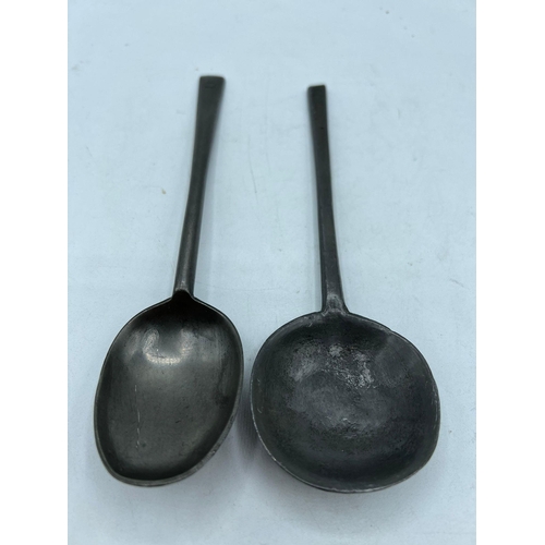 522 - PEWTER HAND FORGED SPOONS TWO PEWTER HAND FORGED SPOONS  17TH CENTURY CLAW SUPPORT