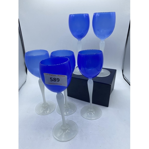 589 - 6 GLASSES