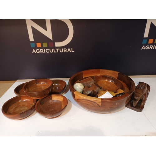 45 - WOODEN BOWLS ETC