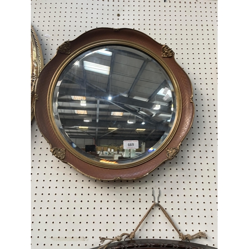 669 - OVAL MIRROR