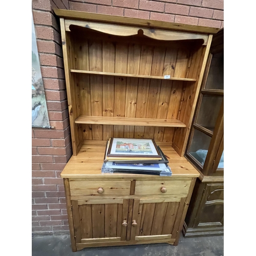 691 - PINE DRESSER