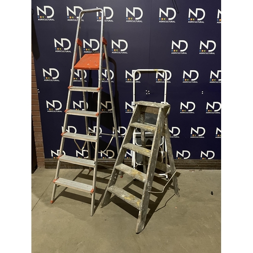 697 - STEP LADDERS