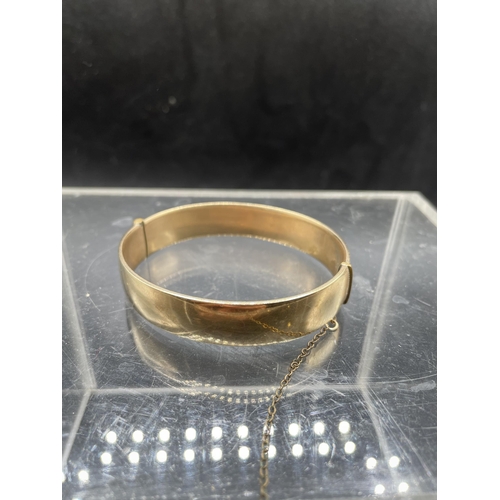 432 - ROLLED GOLD CLASPED BAND