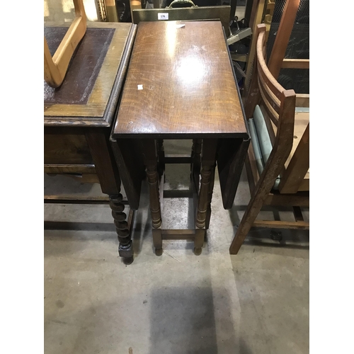 680 - DROP LEAF TABLE