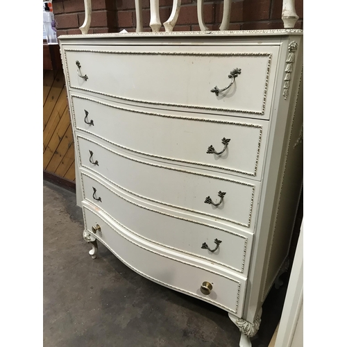 593 - CHEST OF DRAWERS