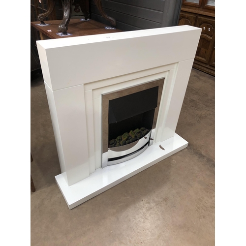 152 - FIRE SURROUND