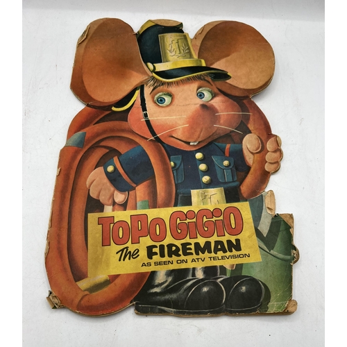 419 - TOPO GIGIO THE FIREMAN BOOK