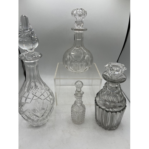 466 - 4 DECANTERS