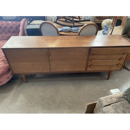 566 - RETRO SIDEBOARD