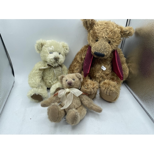 588 - VARIOUS TEDDIES